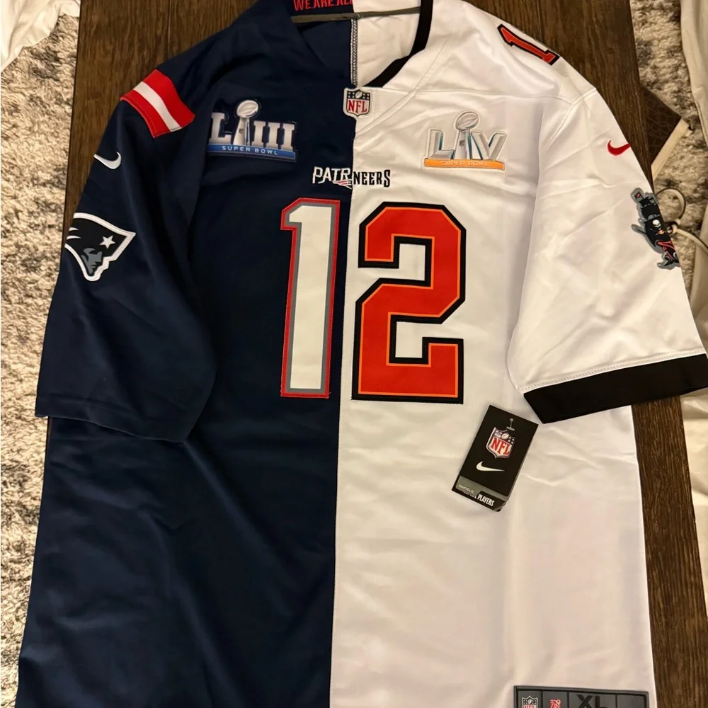 Tom Brady 12 Patriots/Buccaneers Split Jersey Super Bowl - Picture 1 of 9